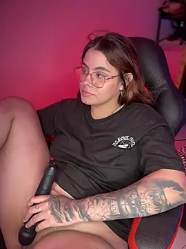 Yuli zuha online show from 17, 12, 2024