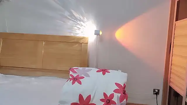 Linda-LL online show from 15, 2, 2025