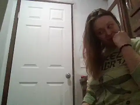 Snapshot of IvanaPlenty chatting on 24, 2, 2025 IvanaPlenty online show from 24, 2, 2025