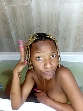 SHANTYBABE online show from 17, 9, 2025