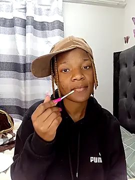 SHANTYBABE online show from 28, 9, 2025