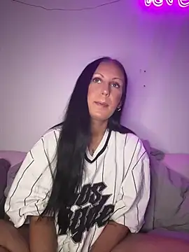 Snapshot of SweNatasha chatting on 17, 12, 2024 SweNatasha online show from 17, 12, 2024