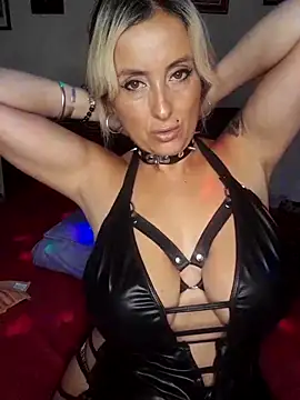 Snapshot of DesireSatler chatting on 2, 3, 2025 DesireSatler online show from 2, 3, 2025