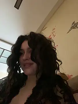 Snapshot of KikiWatson chatting on 6, 2, 2025 KikiWatson online show from 6, 2, 2025