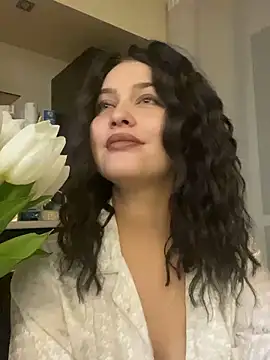 Snapshot of KikiWatson chatting on 16, 2, 2025 KikiWatson online show from 16, 2, 2025