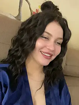 Snapshot of KikiWatson chatting on 21, 2, 2025 KikiWatson online show from 21, 2, 2025