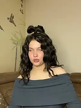 Snapshot of KikiWatson chatting on 23, 2, 2025 KikiWatson online show from 23, 2, 2025