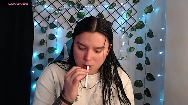 Snapshot of Nika_1_ chatting on 30, 4, 2026 Nika 1 online show from 30, 4, 2026