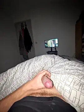 Snapshot of Landryyyyy chatting on 20, 12, 2024 Landryyyyy online show from 20, 12, 2024