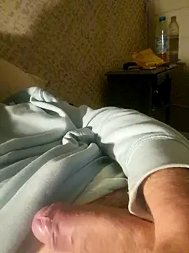 Snapshot of Landryyyyy chatting on 16, 10, 2025 Landryyyyy online show from 16, 10, 2025