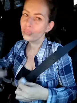 Snapshot of uber_babe chatting on 10, 12, 2024 uber babe online show from 10, 12, 2024