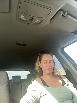 Snapshot of uber_babe chatting on 14, 12, 2024 uber babe online show from 14, 12, 2024