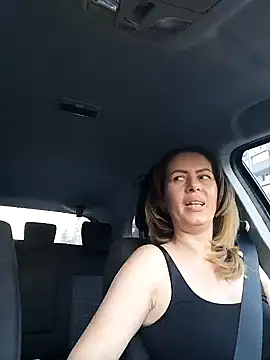 Snapshot of uber_babe chatting on 8, 1, 2025 uber babe online show from 8, 1, 2025