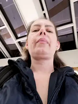 Snapshot of uber_babe chatting on 28, 1, 2025 uber babe online show from 28, 1, 2025