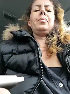 Snapshot of uber_babe chatting on 17, 3, 2025 uber babe online show from 17, 3, 2025