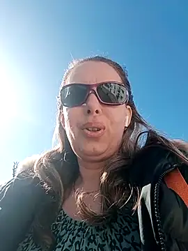 Snapshot of uber_babe chatting on 1, 12, 2025 uber babe online show from 1, 12, 2025