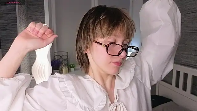 EthalBuffkin online show from 10, 4, 2026