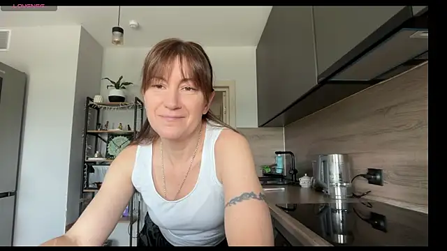 Snapshot of jainesummer chatting on 5, 6, 2026 jainesummer online show from 5, 6, 2026