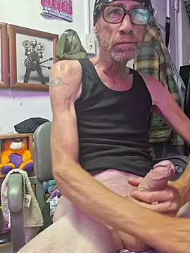 Snapshot of Undercover_Pornstar chatting on 28, 7, 2026 Undercover Pornstar online show from 28, 7, 2026