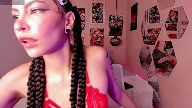 Snapshot of Luna-Chann chatting on 8, 2, 2025 Luna-Chann online show from 8, 2, 2025