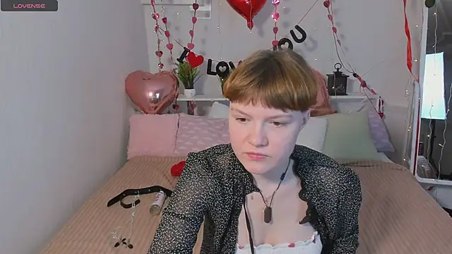 DreamyLuna online show from 28, 1, 2025