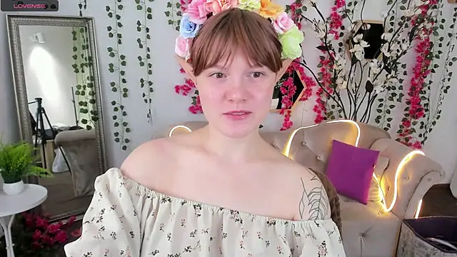 DreamyLuna online show from 3, 10, 2025