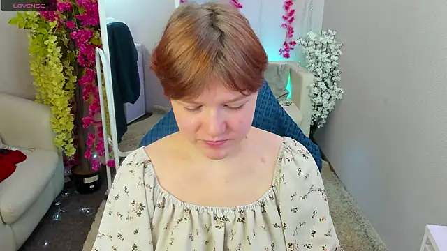 DreamyLuna online show from 5, 10, 2025