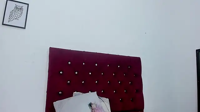 Snapshot of Melody_Megann chatting on 21, 4, 2026 Melody Megann online show from 21, 4, 2026