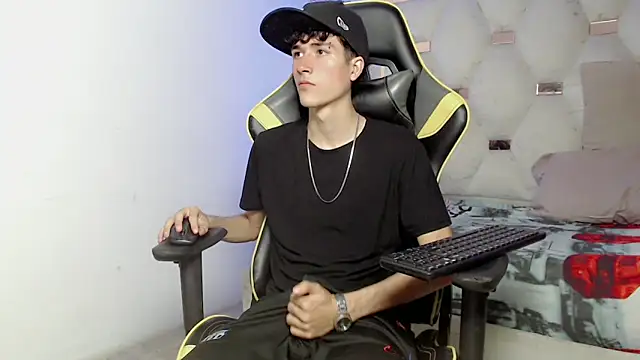 johnny cagee online show from 13, 9, 2025