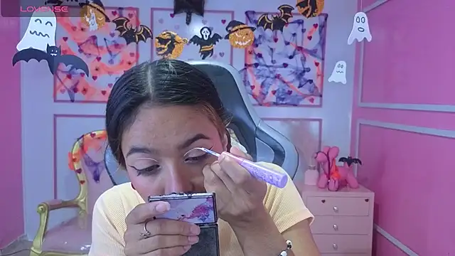 stephania t online show from 28, 10, 2025