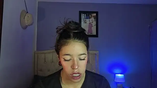 stephania t online show from 11, 4, 2026