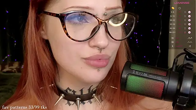 Snapshot of violetviolator chatting on 23, 12, 2024 violetviolator online show from 23, 12, 2024