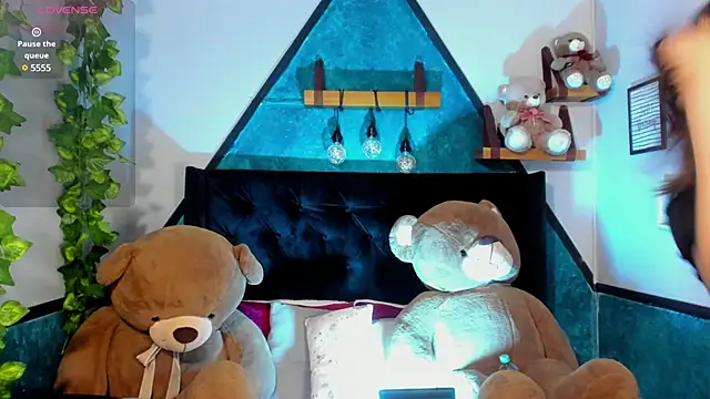 Snapshot of _Sophie__miller chatting on 13, 2, 2025 Sophie miller online show from 13, 2, 2025
