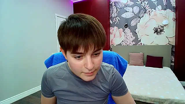 EmiliaYours online show from 27, 3, 2026