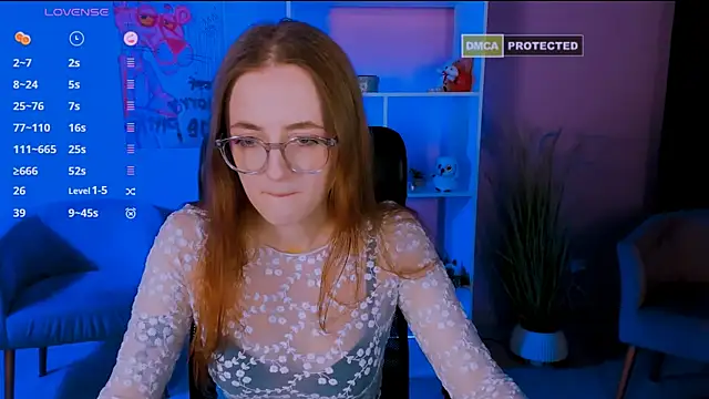 luna berryy online show from 4, 1, 2025