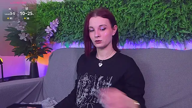 Snapshot of AprilAvery chatting on 20, 3, 2025 AprilAvery online show from 20, 3, 2025