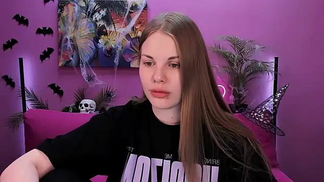 holy kitty online show from 31, 10, 2025