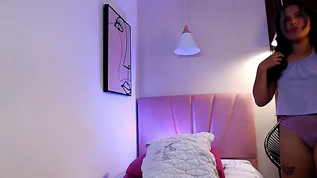 Sharlotte Milk online show from 5, 2, 2025