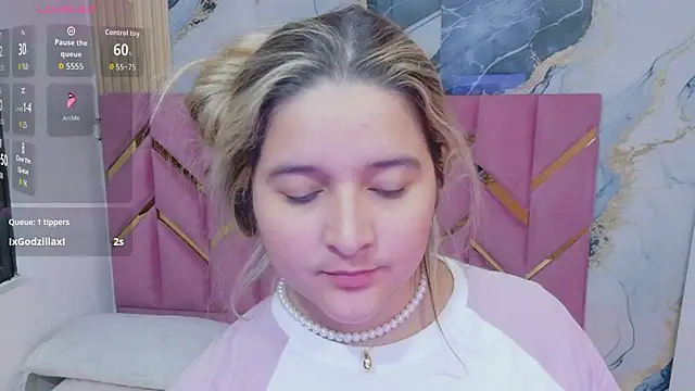 collegepawglovedaddy online show from 18, 4, 2026