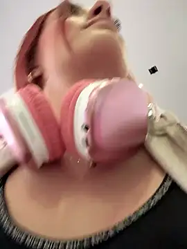 Snapshot of ariiel_ chatting on 3, 12, 2024 ariiel online show from 3, 12, 2024