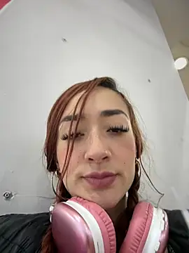 Snapshot of ariiel_ chatting on 15, 12, 2024 ariiel online show from 15, 12, 2024