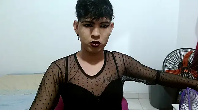 Snapshot of estefania224 chatting on 21, 2, 2025 estefania224 online show from 21, 2, 2025