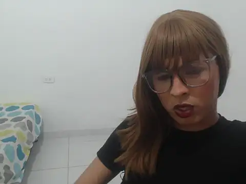 estefania224 online show from 17, 3, 2026