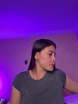 aurora divine online show from 9, 2, 2026