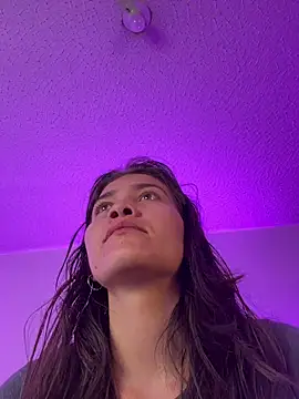 aurora divine online show from 26, 3, 2026