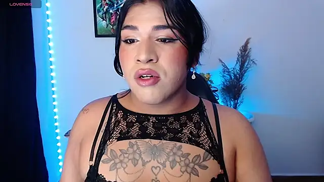 Snapshot of alexiaaross chatting on 31, 5, 2026 alexiaaross online show from 31, 5, 2026