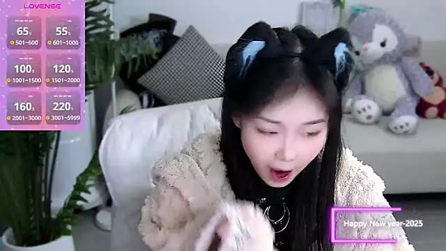Snapshot of Sheep-1 chatting on 10, 1, 2025 Sheep-1 online show from 10, 1, 2025