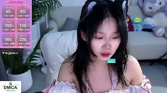 Snapshot of Sheep-1 chatting on 13, 2, 2025 Sheep-1 online show from 13, 2, 2025