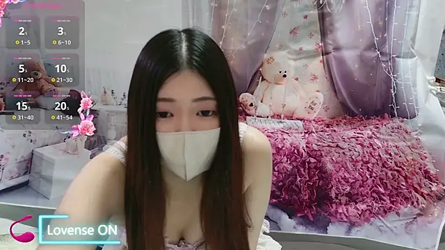 Snapshot of -REIREI- chatting on 6, 12, 2024 -REIREI- online show from 6, 12, 2024