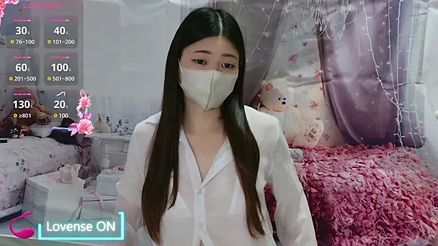 Snapshot of -REIREI- chatting on 7, 12, 2024 -REIREI- online show from 7, 12, 2024